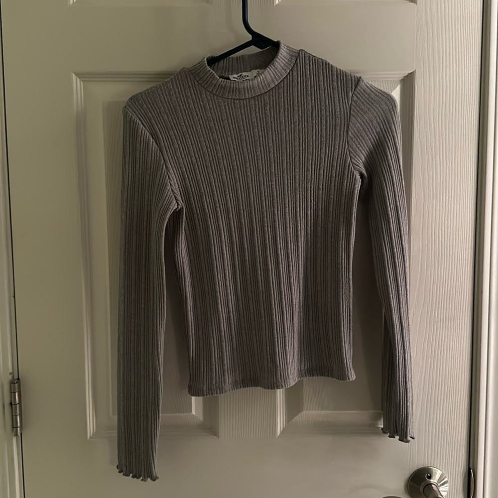 Grey Hollister mock neck top